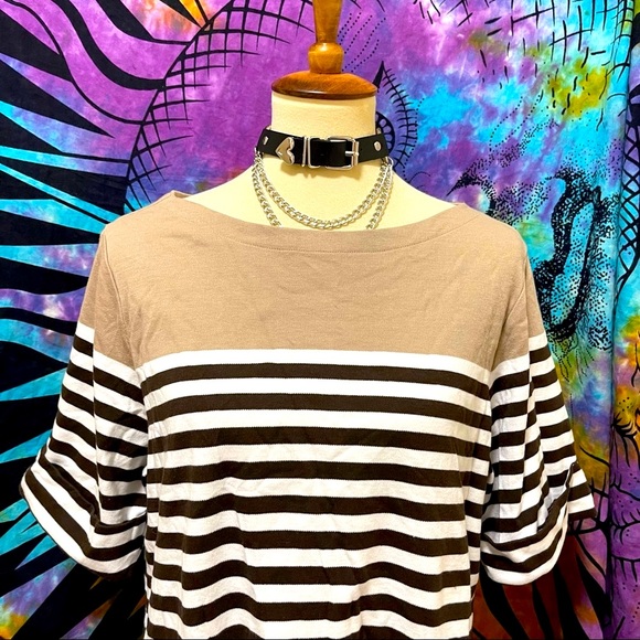 🌈 Lovely striped color block top - Picture 1 of 11